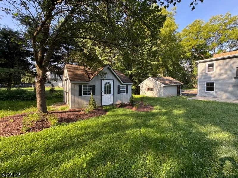 4504 Rudetown Rd Hardyston, NJ 07419