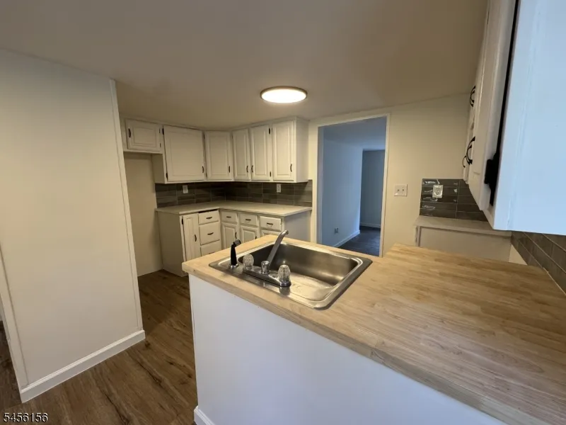4504 Rudetown Rd Hardyston, NJ 07419