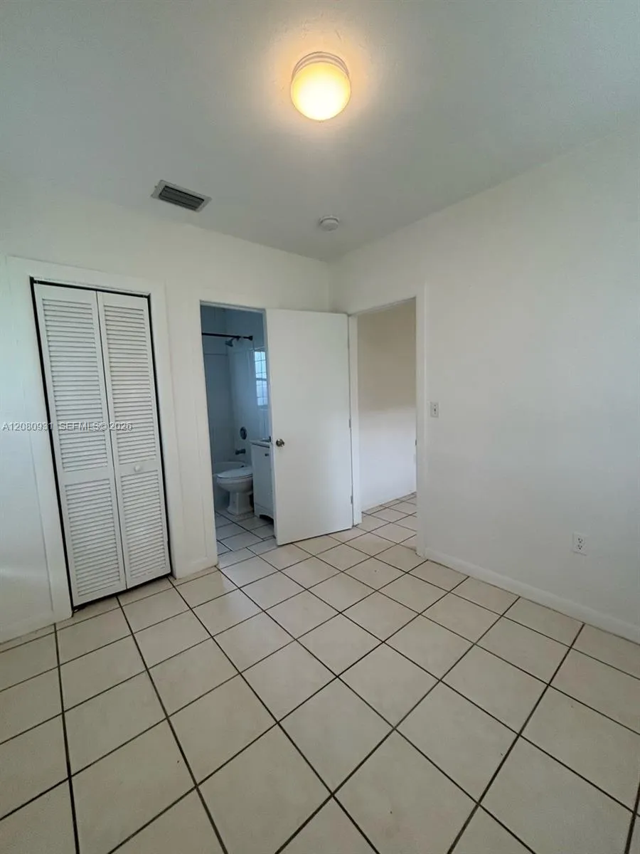 1987 NW 56th St #0 Miami, FL 33142