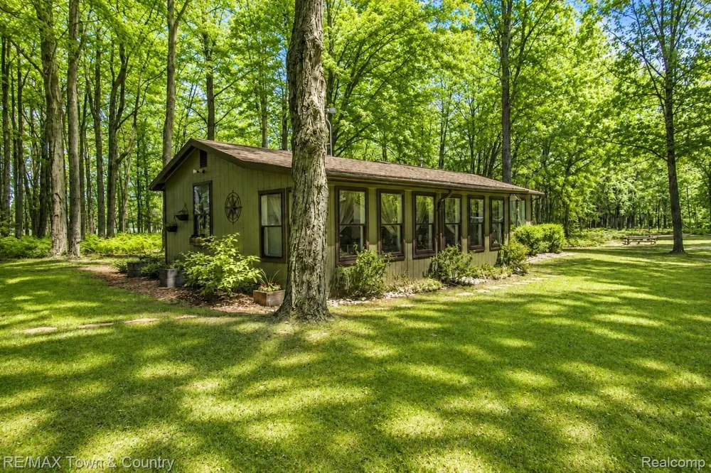 1293 BELLINGER ROAD Gladwin Township, MI 48624