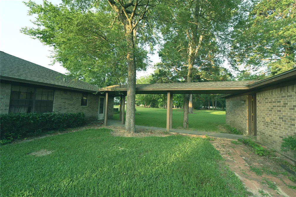 390 Johnson Road Coldspring, TX 77331