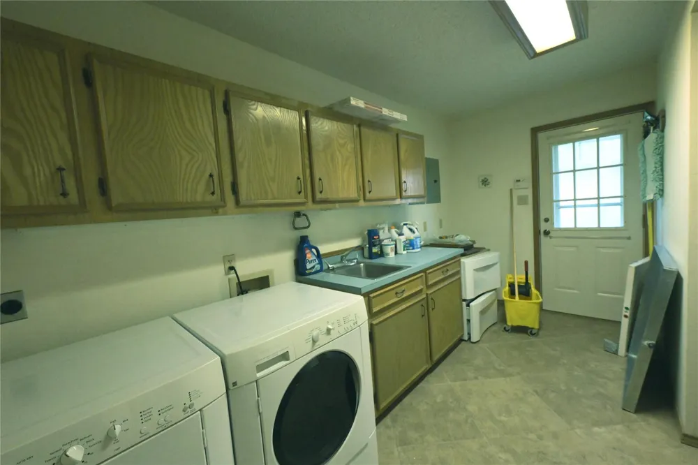 390 Johnson Road Coldspring, TX 77331