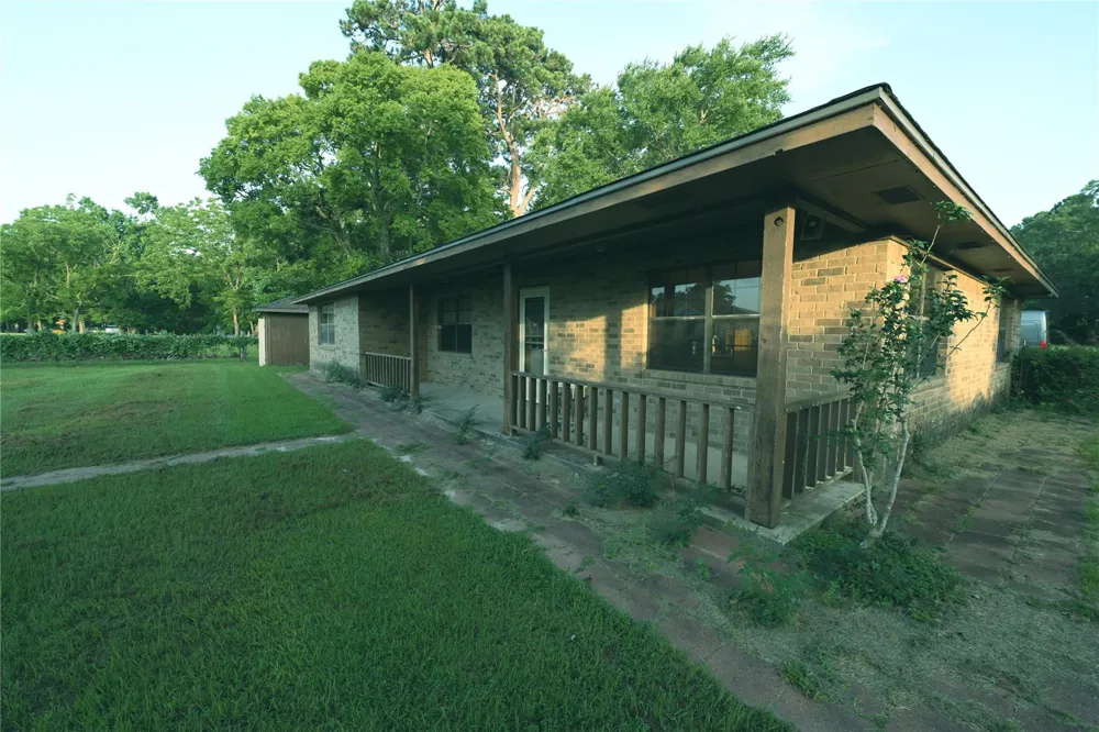 390 Johnson Road Coldspring, TX 77331