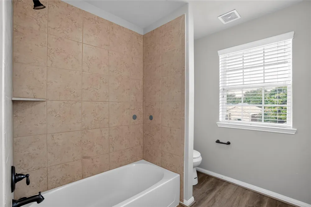 7611 Dragon Pearls Lane Conroe, TX 77304