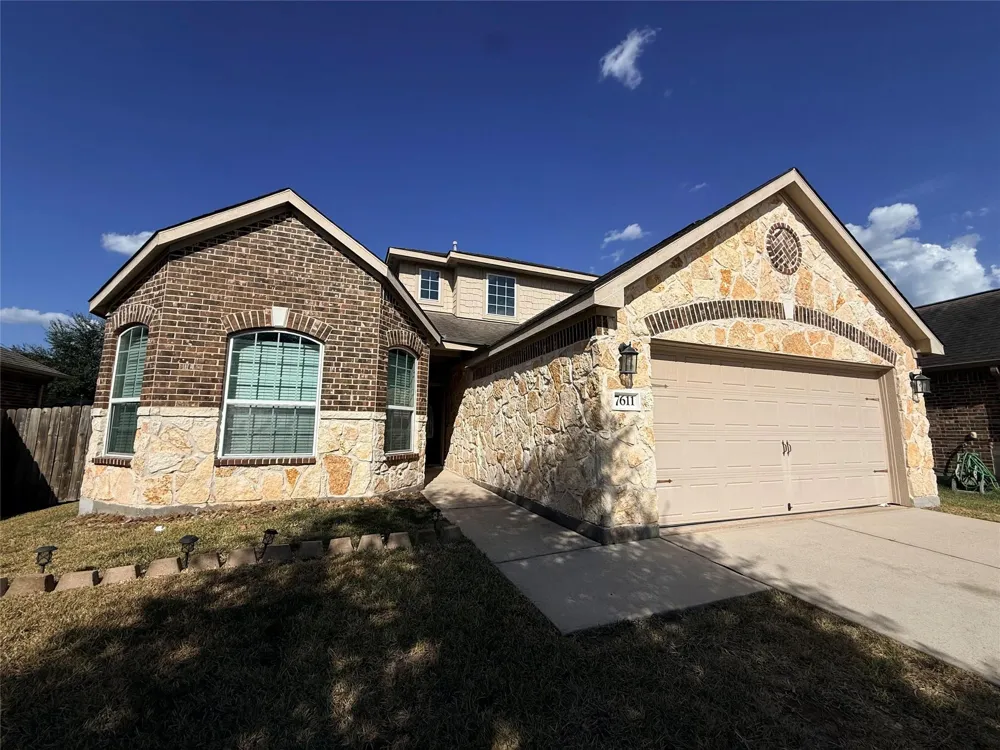 7611 Dragon Pearls Lane Conroe, TX 77304