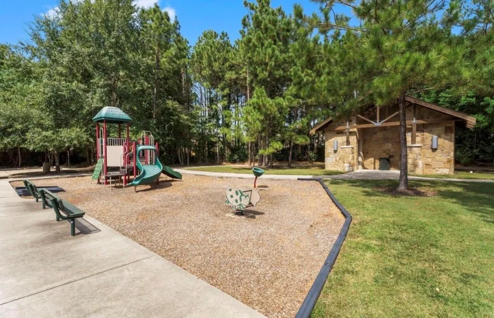 7611 Dragon Pearls Lane Conroe, TX 77304