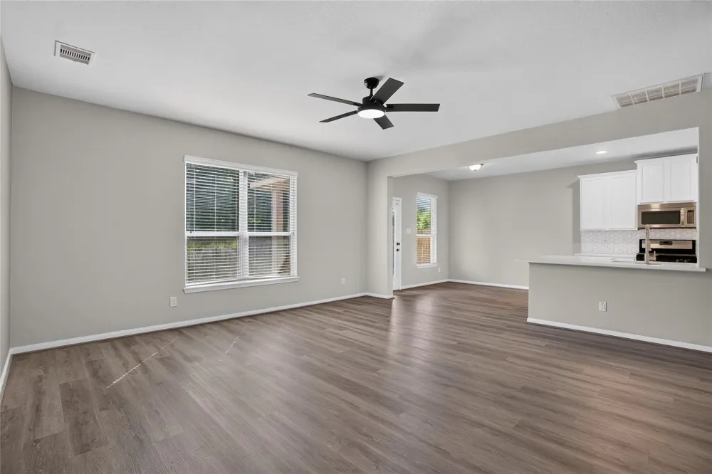 7611 Dragon Pearls Lane Conroe, TX 77304