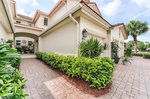 Mount Abbey Way #202