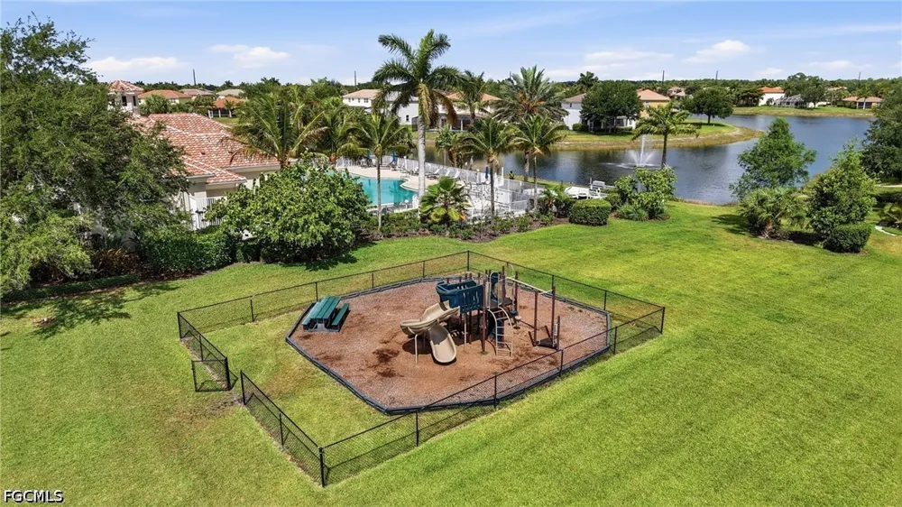 Weeping Willow Court Cape Coral, FL 33909