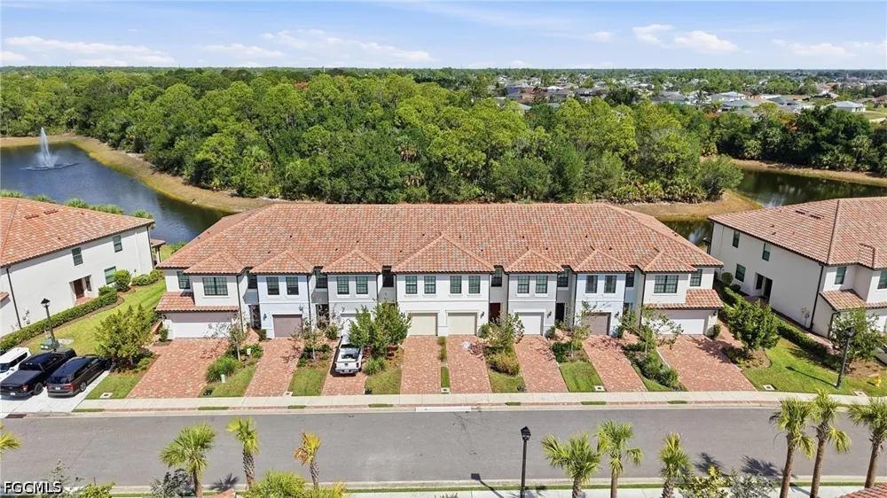 Weeping Willow Court Cape Coral, FL 33909