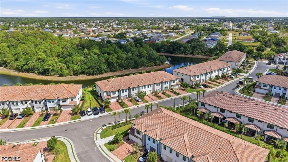Weeping Willow Court Cape Coral, FL 33909