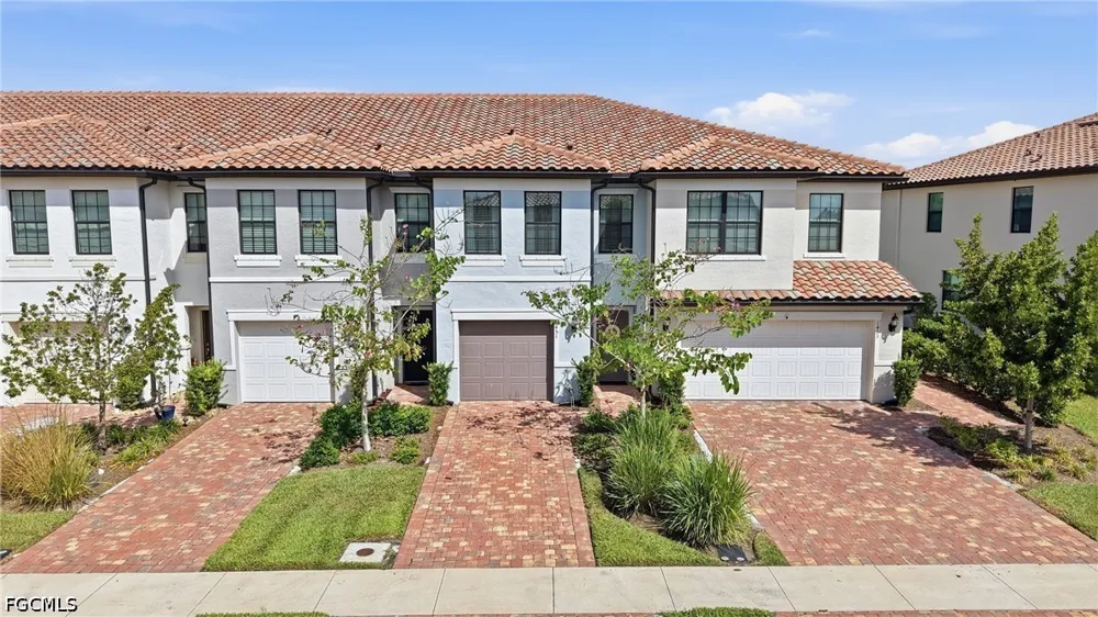 Weeping Willow Court Cape Coral, FL 33909