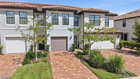 Weeping Willow Court