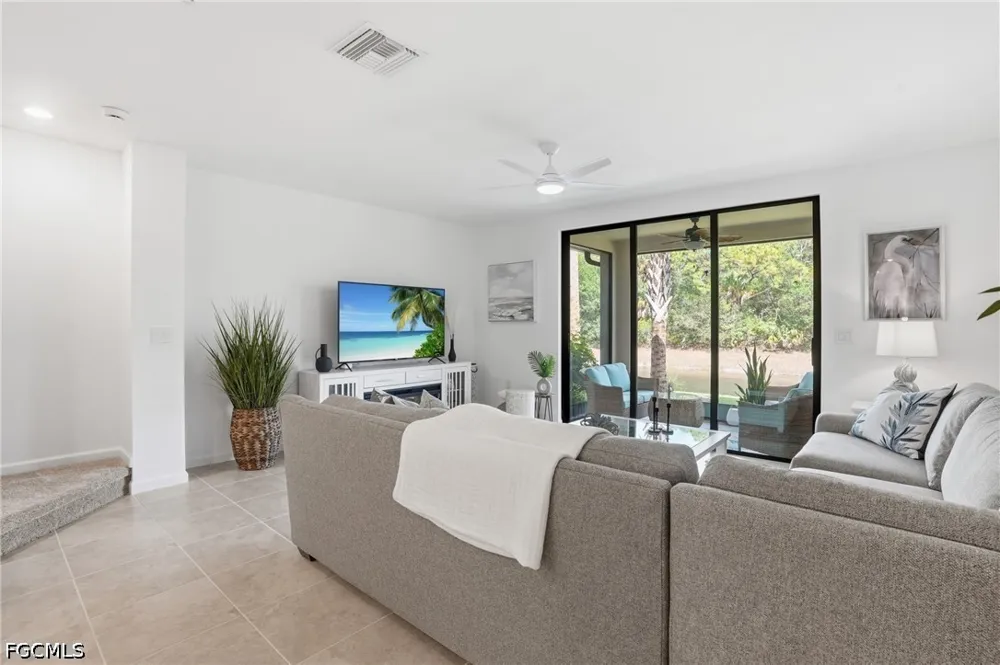 Weeping Willow Court Cape Coral, FL 33909