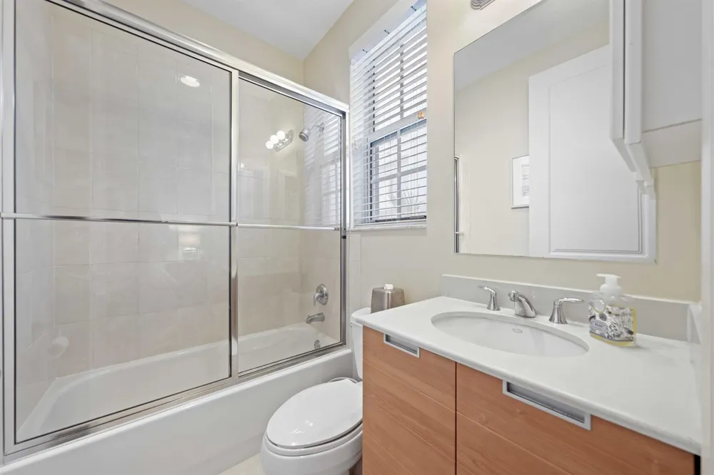 150 NE 6th Avenue Delray Beach, FL 33483