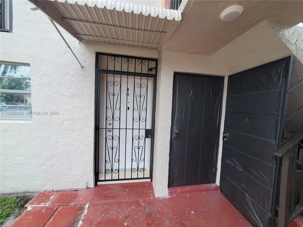6600 W 2nd Ct #15 Hialeah, FL 33012