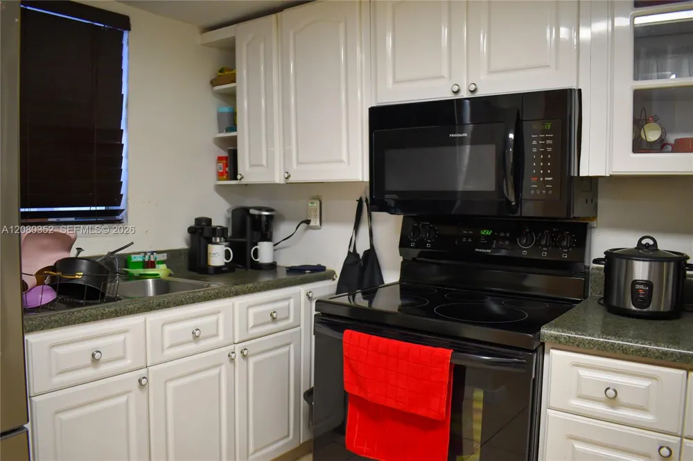6600 W 2nd Ct #15 Hialeah, FL 33012