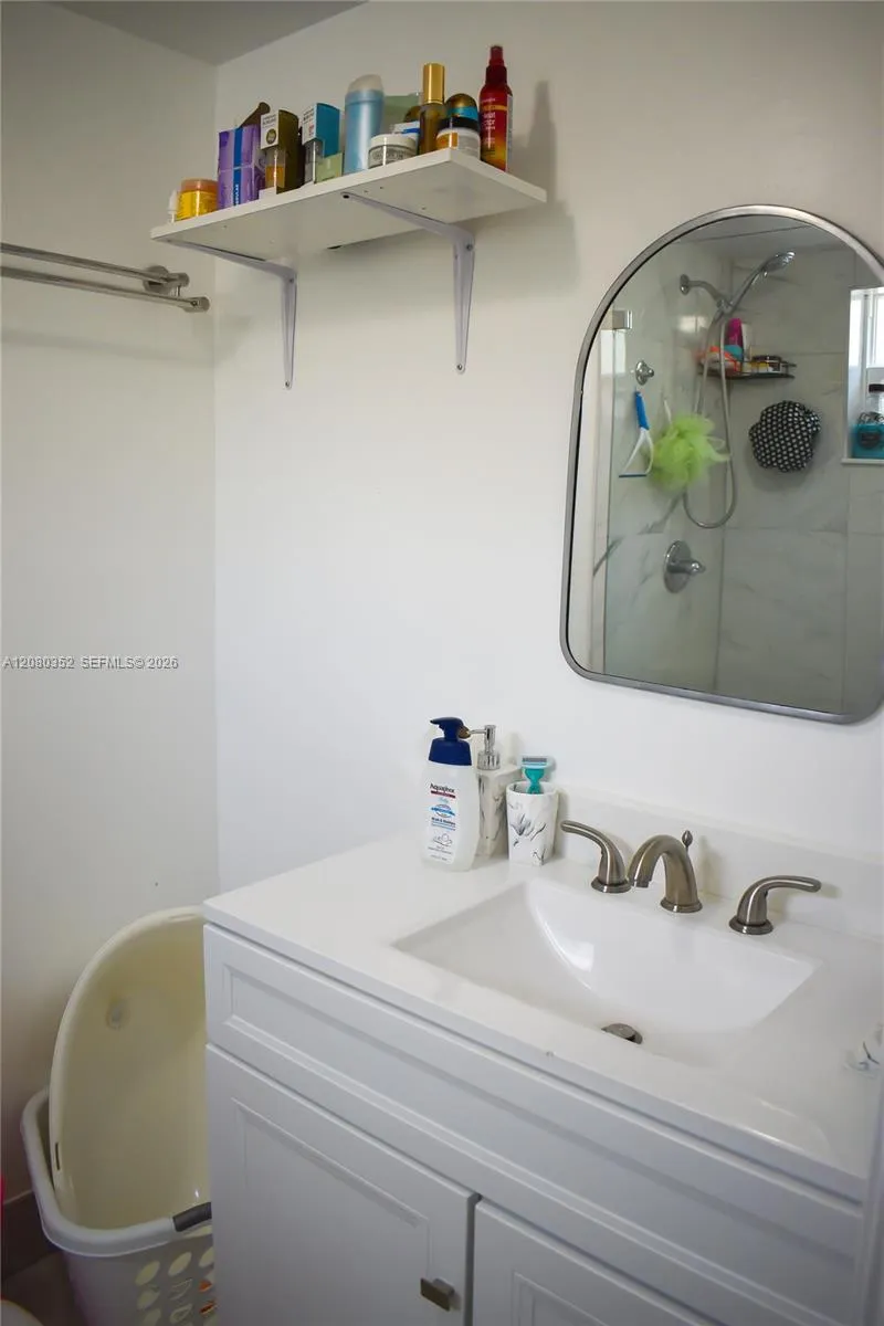 6600 W 2nd Ct #15 Hialeah, FL 33012