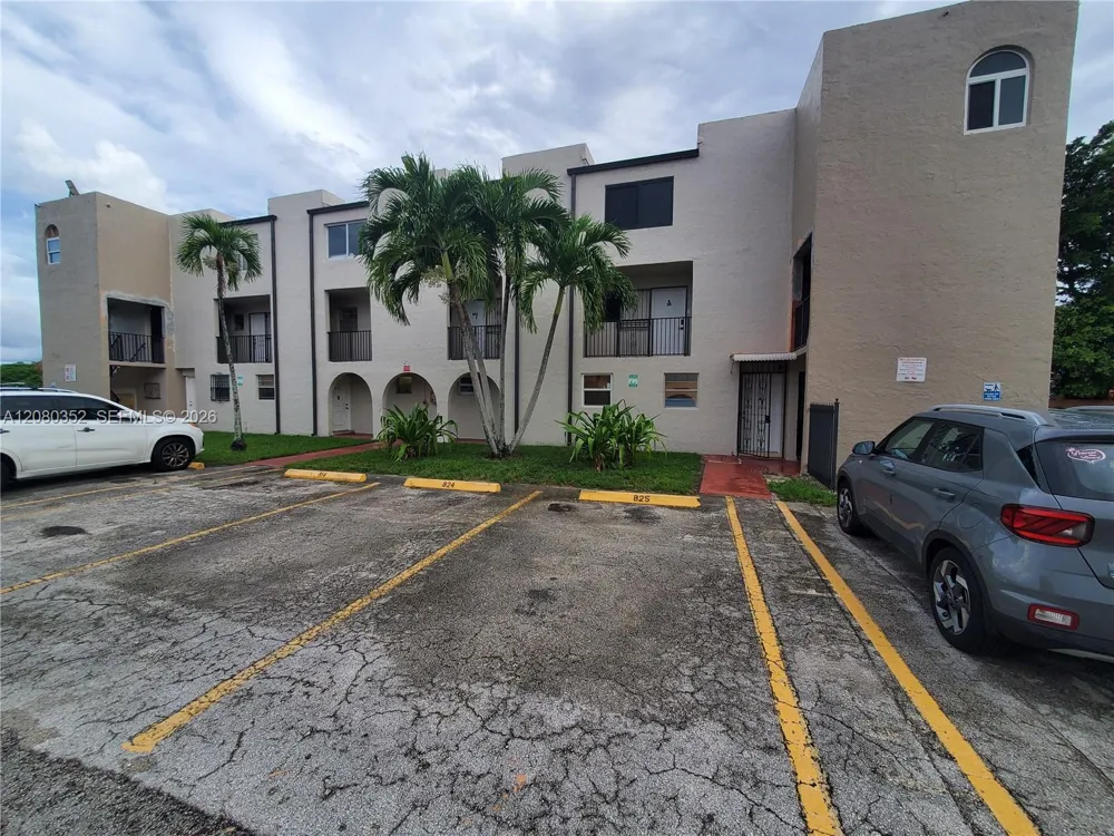 6600 W 2nd Ct #15 Hialeah, FL 33012