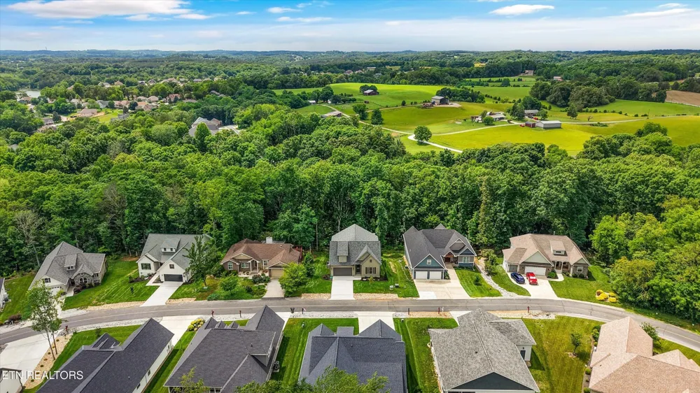 173 Elokwa Way Loudon, TN 37774