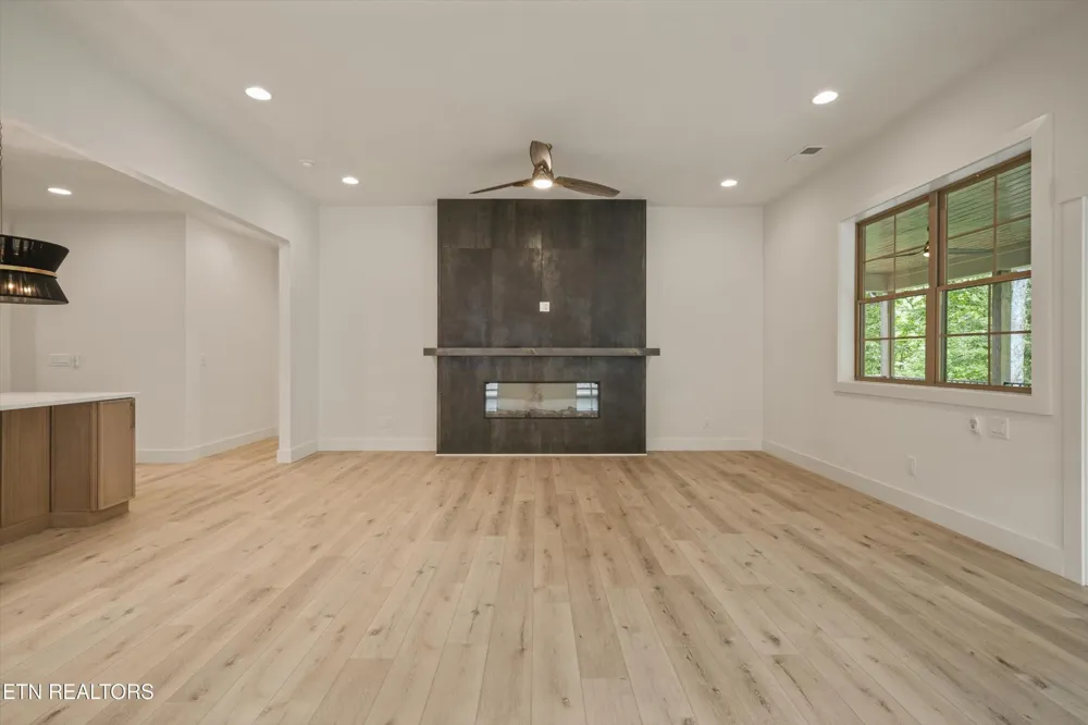 173 Elokwa Way Loudon, TN 37774