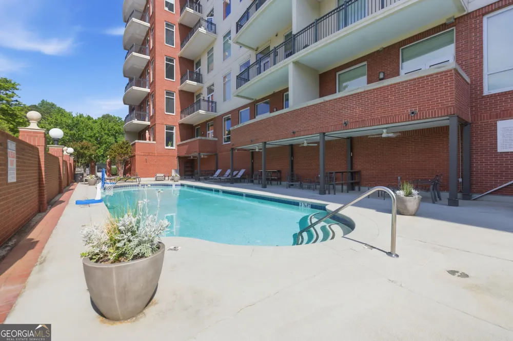 3820 Roswell RD NE Atlanta, GA 30342