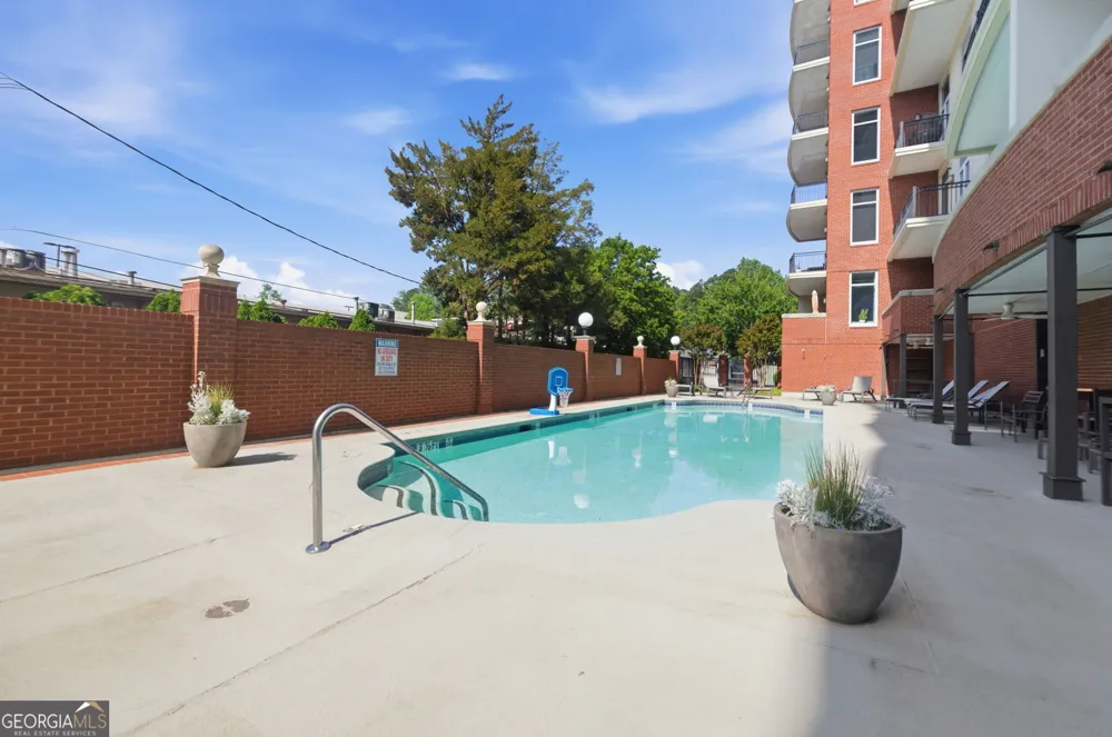 3820 Roswell RD NE Atlanta, GA 30342