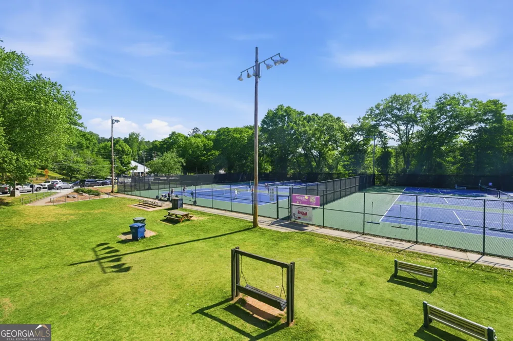 3820 Roswell RD NE Atlanta, GA 30342
