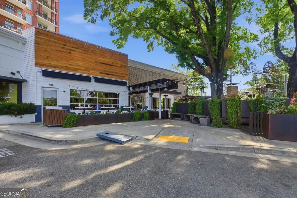 3820 Roswell RD NE Atlanta, GA 30342