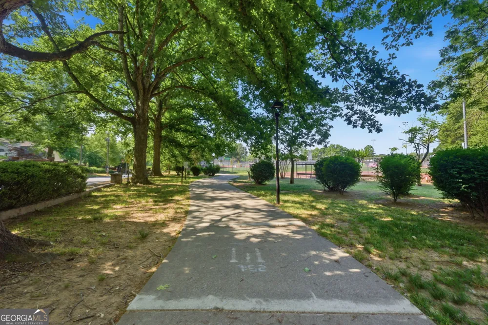 3820 Roswell RD NE Atlanta, GA 30342