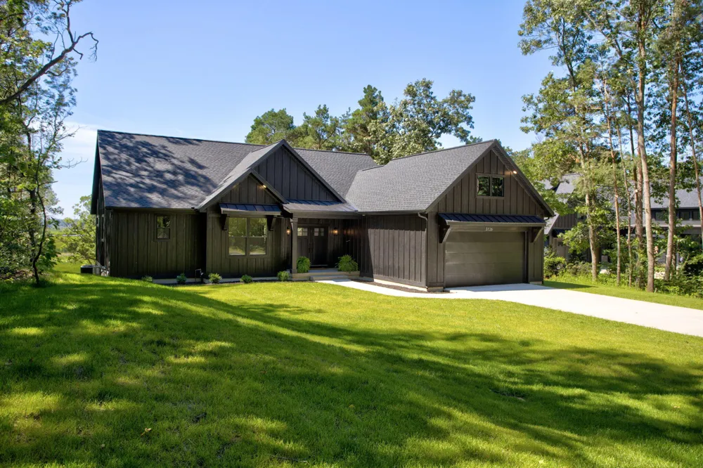 3126 Red Oak Drive Saugatuck, MI 49453