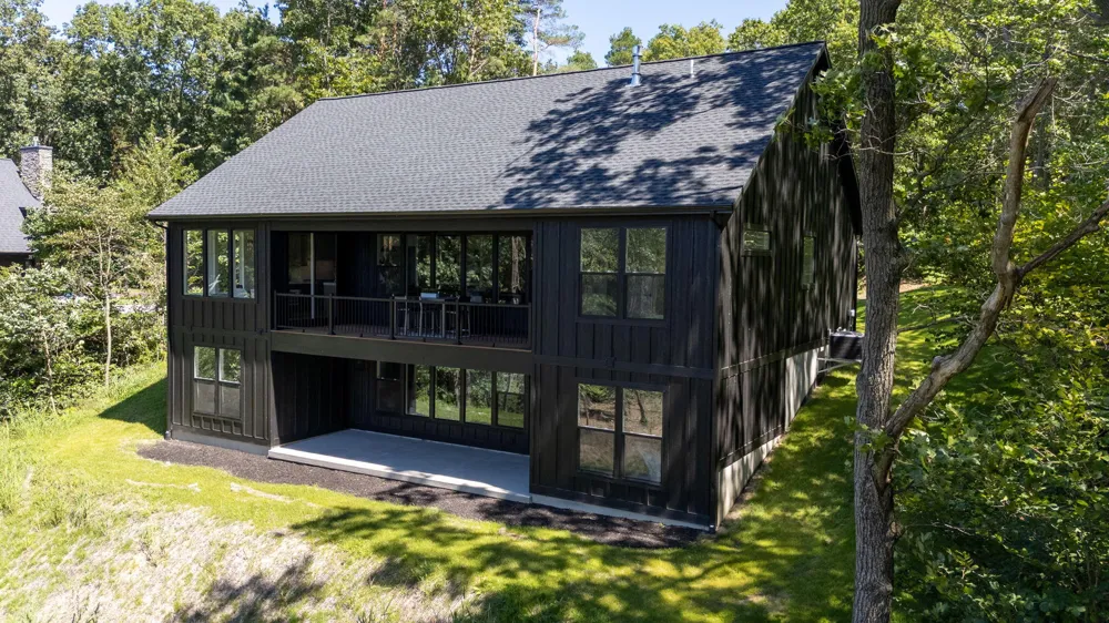 3126 Red Oak Drive Saugatuck, MI 49453