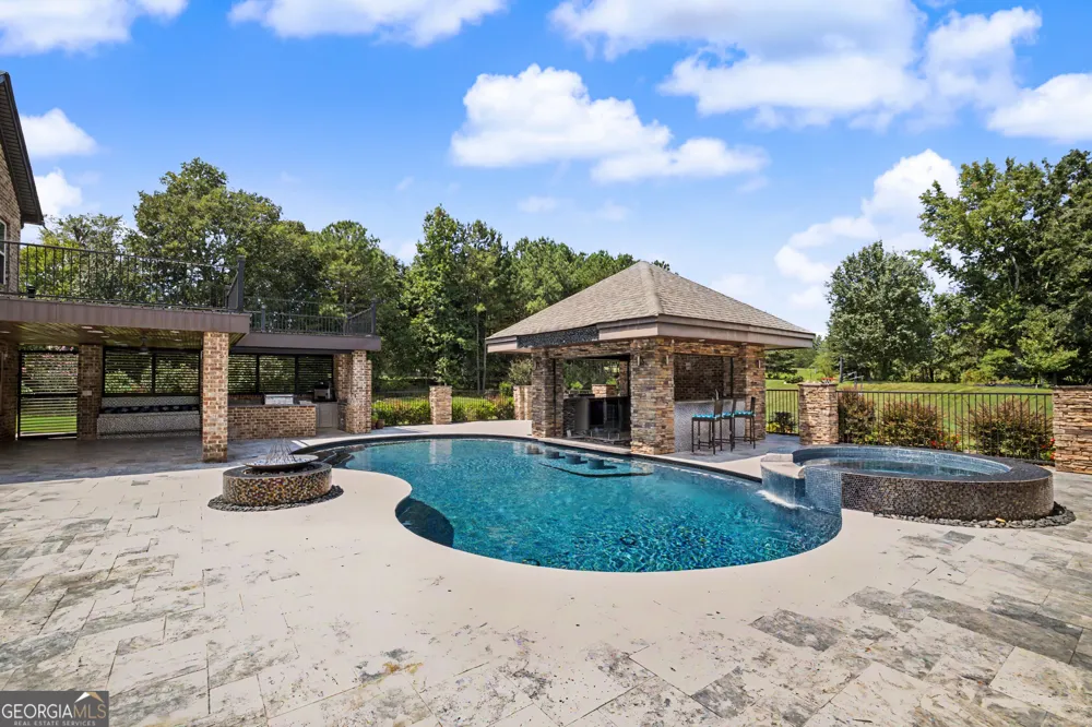 120 Broad Meadows LN Fayetteville, GA 30215