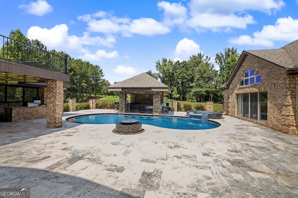 120 Broad Meadows LN Fayetteville, GA 30215
