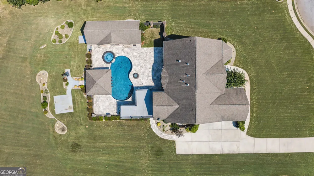120 Broad Meadows LN Fayetteville, GA 30215