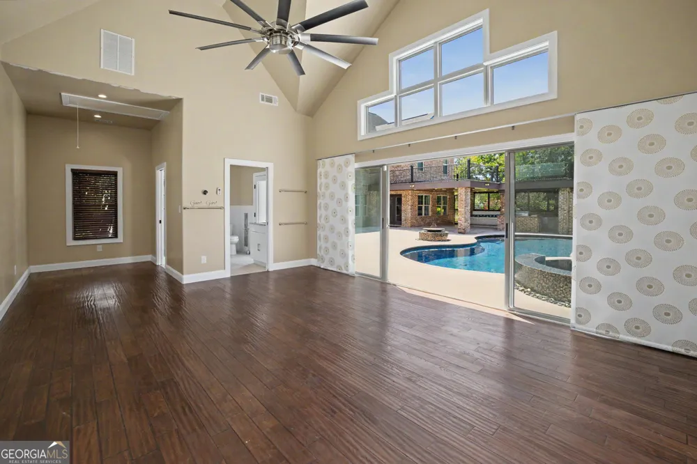 120 Broad Meadows LN Fayetteville, GA 30215