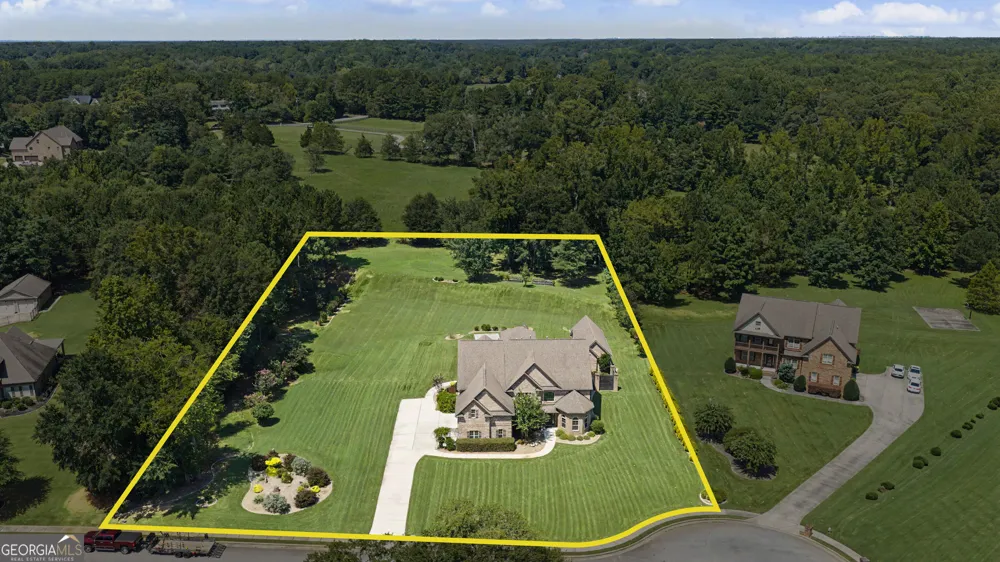 120 Broad Meadows LN Fayetteville, GA 30215