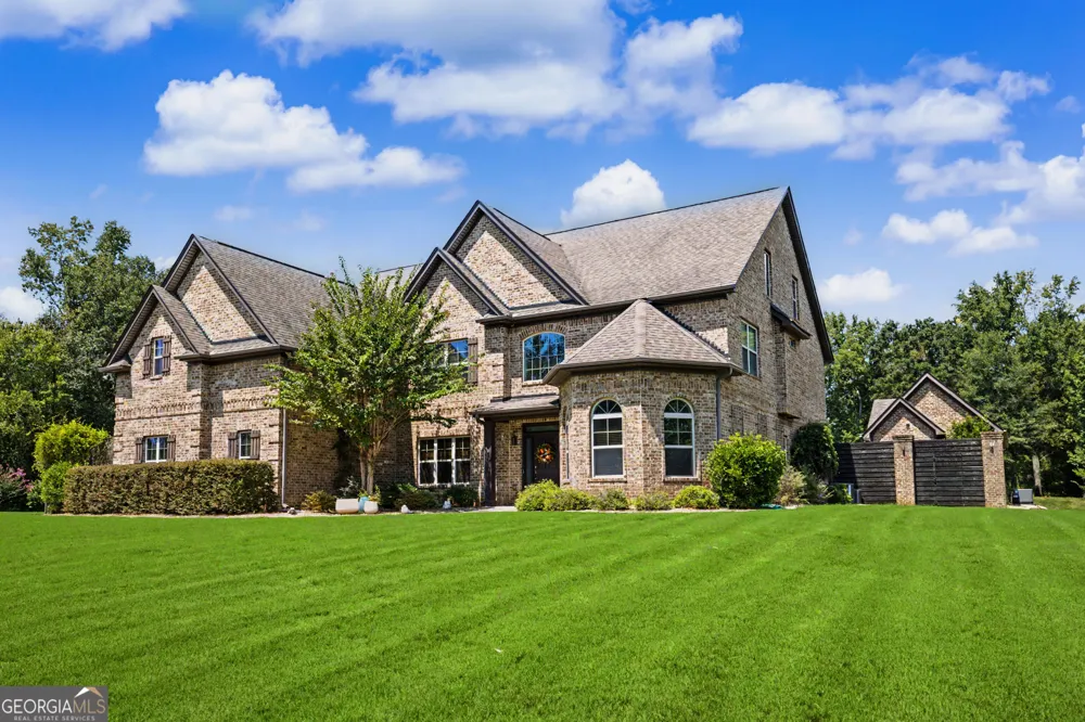 120 Broad Meadows LN Fayetteville, GA 30215