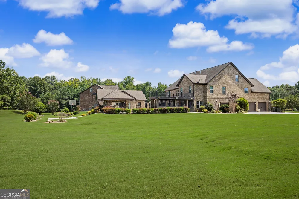 120 Broad Meadows LN Fayetteville, GA 30215