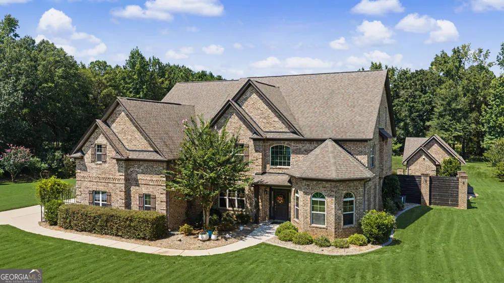 120 Broad Meadows LN Fayetteville, GA 30215