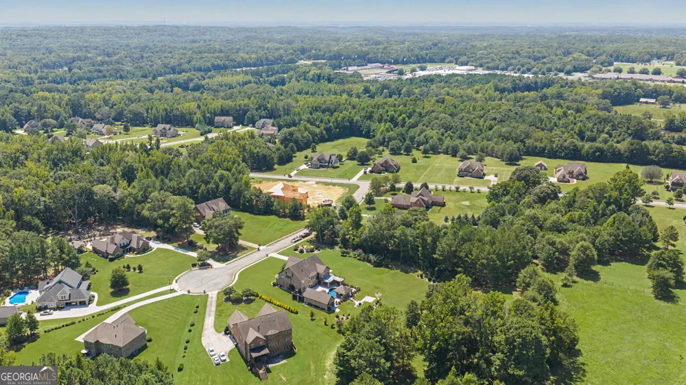120 Broad Meadows LN Fayetteville, GA 30215