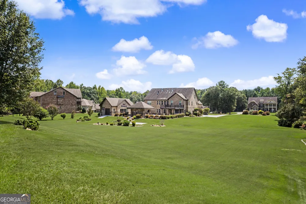 120 Broad Meadows LN Fayetteville, GA 30215
