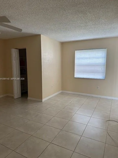 3910 Inverrary Blvd #304-B Lauderhill, FL 33319