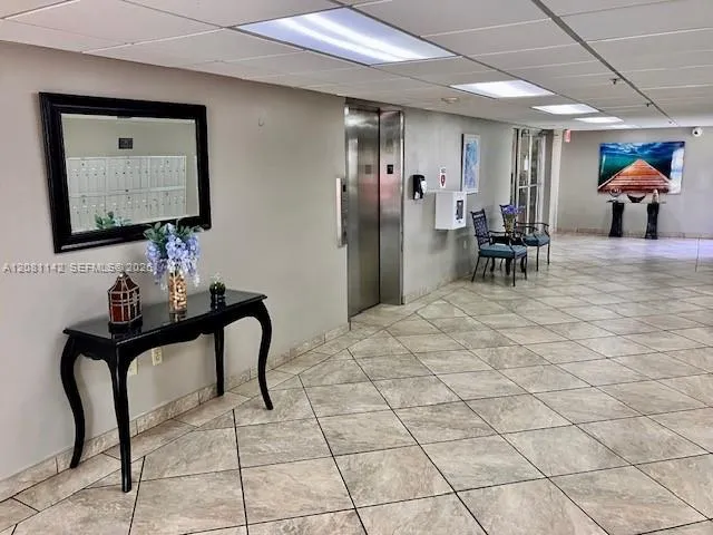 3910 Inverrary Blvd #304-B Lauderhill, FL 33319