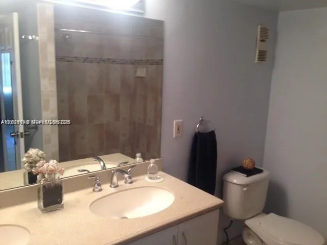 3910 Inverrary Blvd #304-B Lauderhill, FL 33319