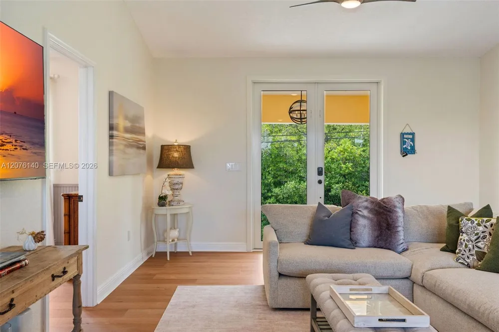 984 Shaw Dr Key Largo, FL 33037