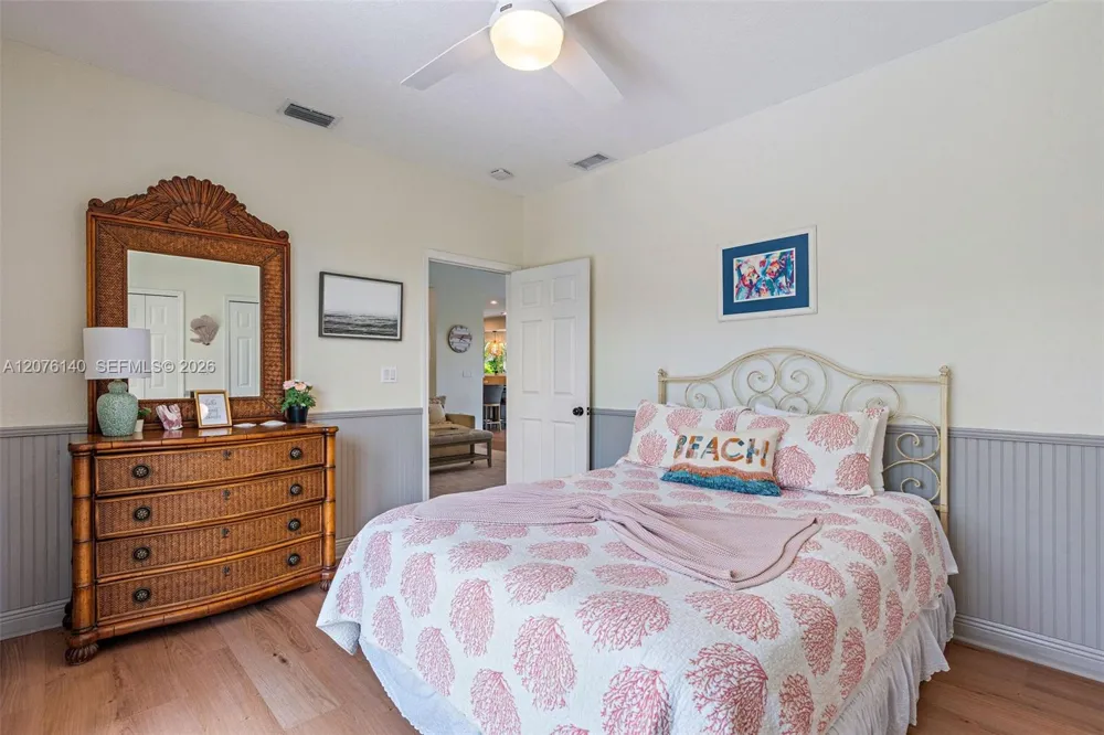 984 Shaw Dr Key Largo, FL 33037