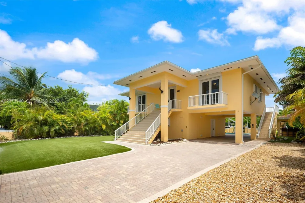 984 Shaw Dr Key Largo, FL 33037
