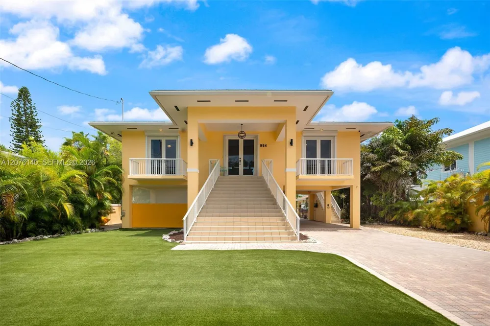 984 Shaw Dr Key Largo, FL 33037