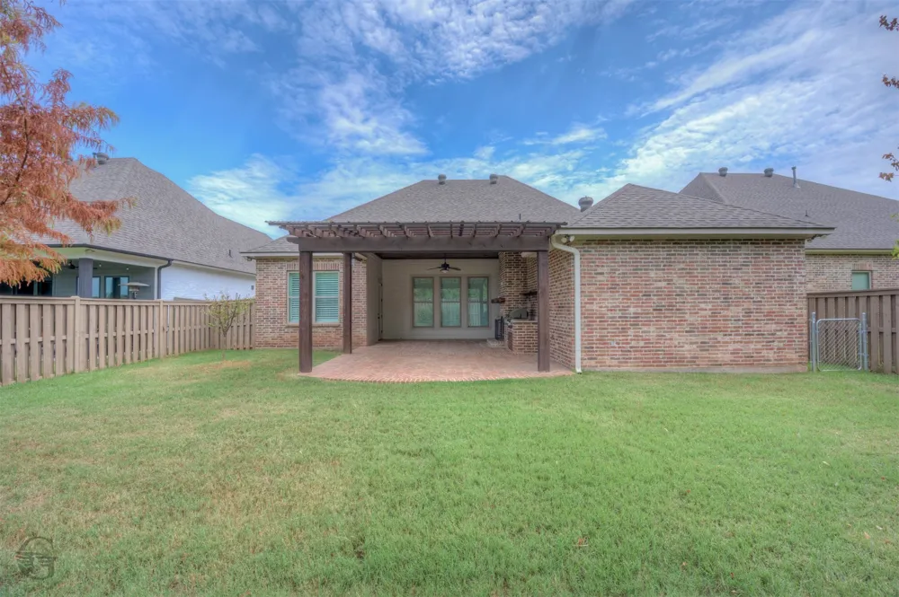 434 Stacey Lane Bossier City, LA 71111